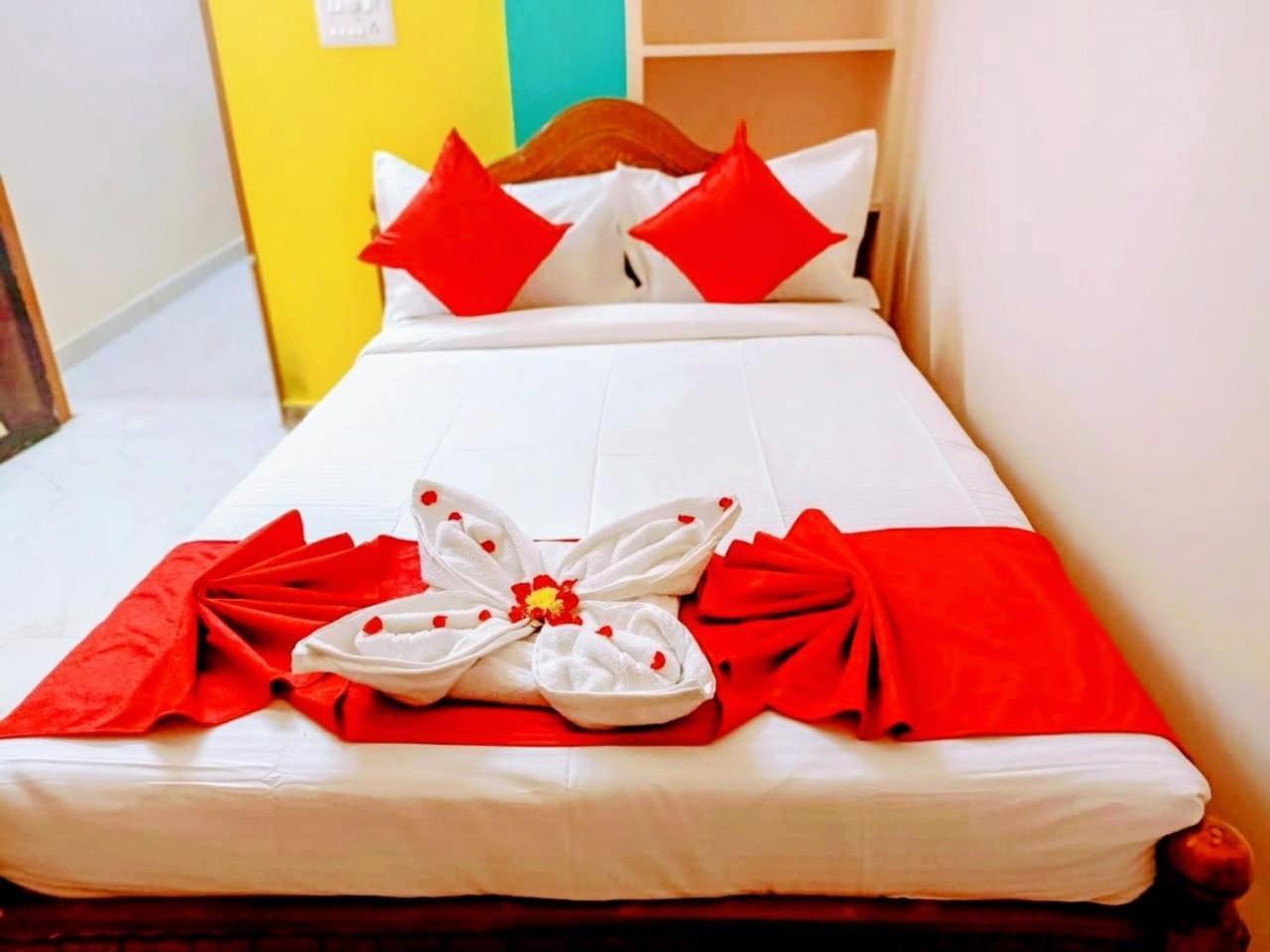 Appartamento Garuda Grand Tirupati Esterno foto
